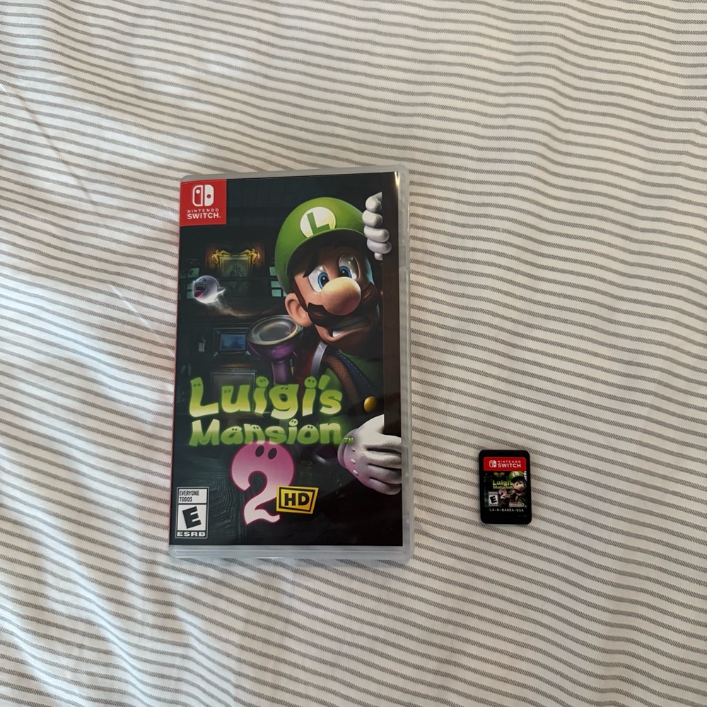 Nintendo Luigi's Mansion 2 HD Game - Green and Black
